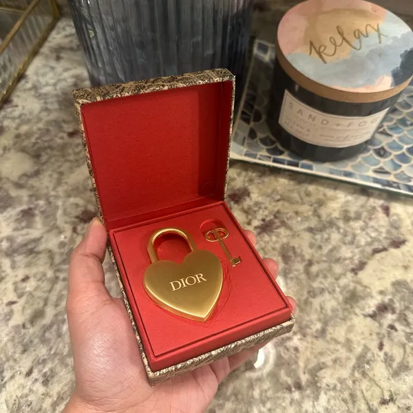 Dior padlock cadena & key Valentines Day Gift - Image 4