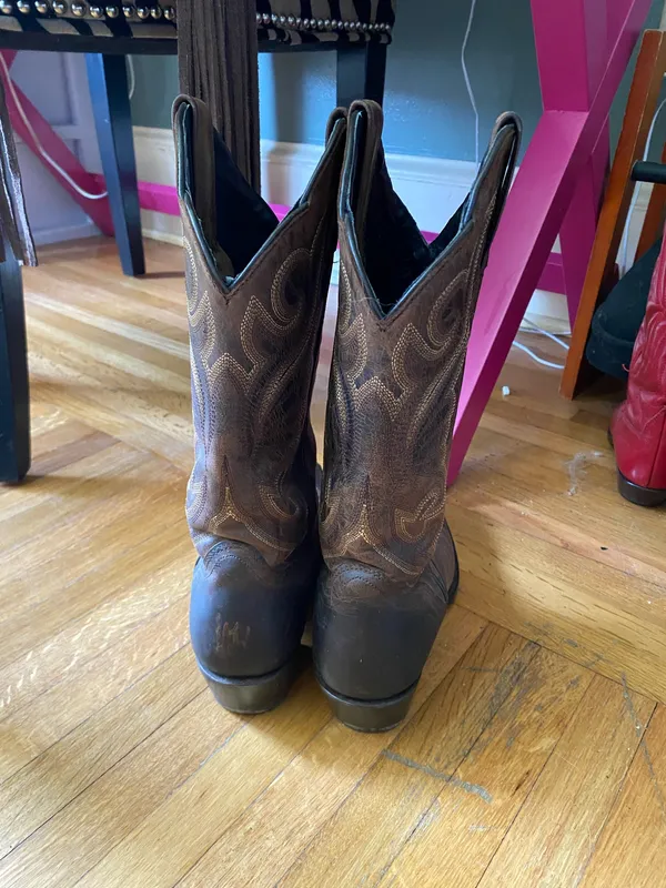 Cowgirl Boots Brown Size 6.5 - Image 4