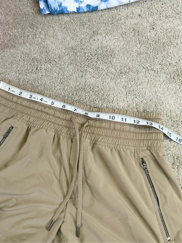 Athleta Women’s Camden Shorts 5” Lightweight Outdoor in Tan Khaki 6 - Image 10