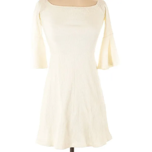 NWT NBD Seduire White Off Shoulder‎ Mini Dress Ribbed Bell Sleeve Bridal Small - Image 3