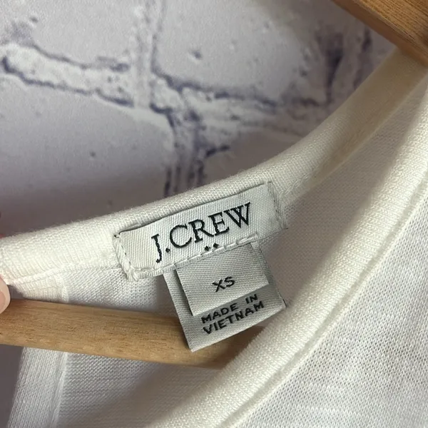 J. Crew White Sleeveless Women's‎ Tank Top Size XS - Image 2