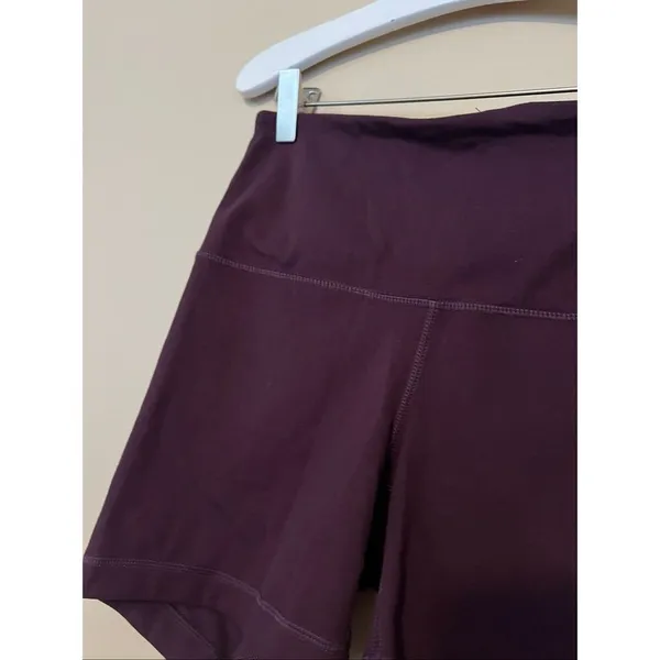 Yogalicious lux purple biker shorts woman’s size small - Image 3