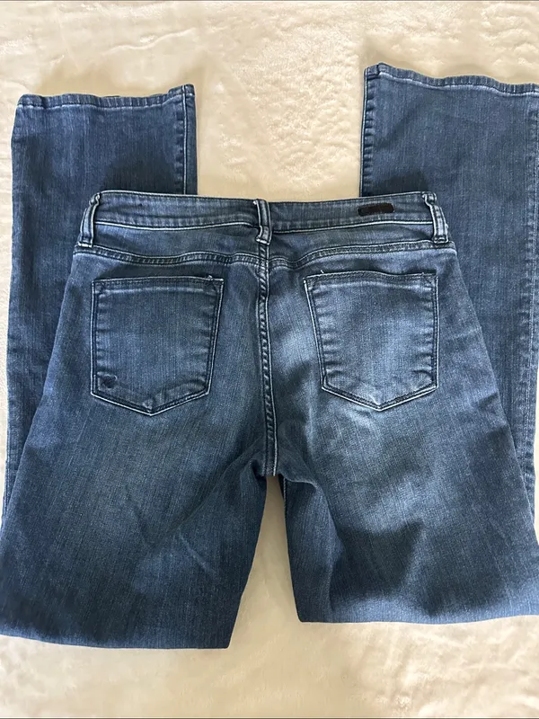 Kut from the Kloth Farah Women's Baby Boot Cut Jeans - Image 6