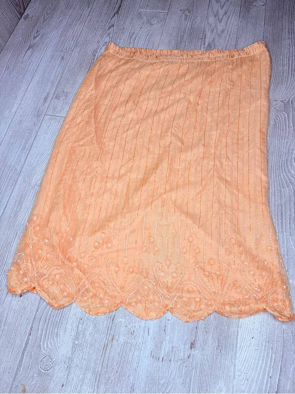 Vintage silk beaded candle light pink beaded skirt and short sleeve shirt outfit - Image 7