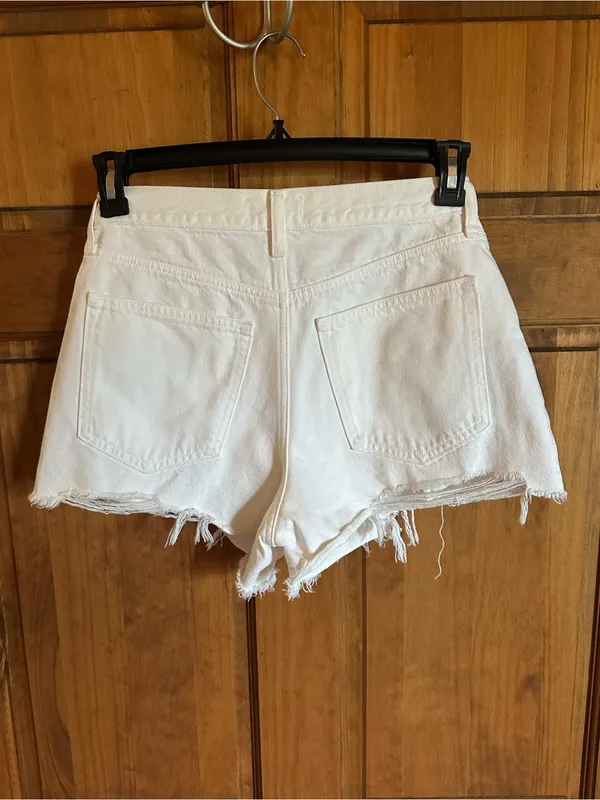 Abercrombie & Fitch Annie high rise White Frayed Hem Denim Jean Shorts Size 28 - Image 4