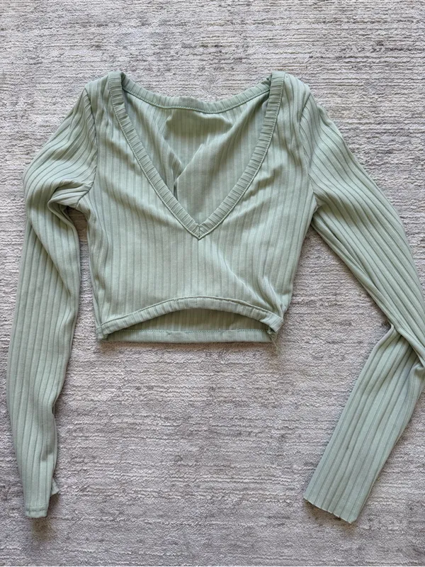 SHEIN Pale Sage Ribbed V-Neck Long Sleeve Crop Top (Size XS) - Image 3
