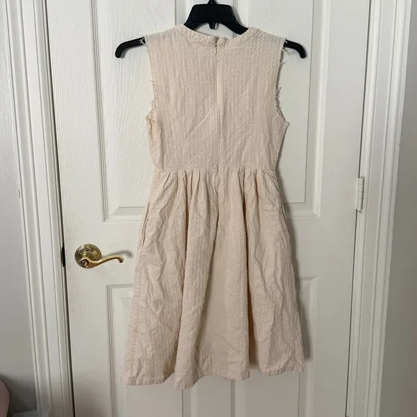 Anthropologie Elegant Cream Sleeveless Dress size small - Image 4