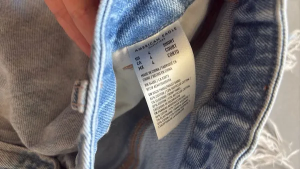 American Eagle Jeans Strigid Ripped - Image 4