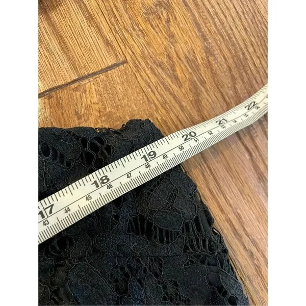 Scoop nyc black lace cami dress size large - Image 9
