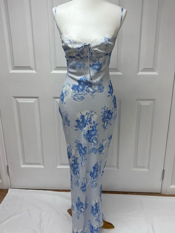 Princess Polly Hamri Maxi Dress‎ White & Blue Floral - Size 4 - NEW With Tags. - Image 3