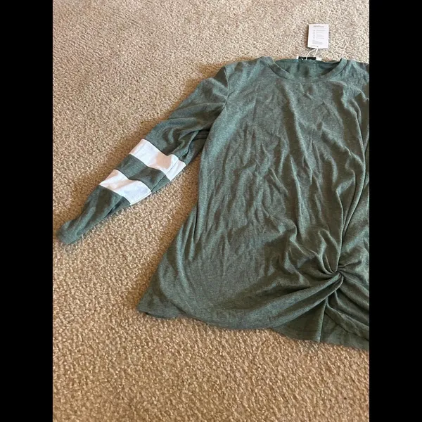 Woman top shirt size xl long sleeve - Image 4