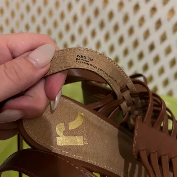 Strappy platform heels well worn deems my size 7 - Image 5