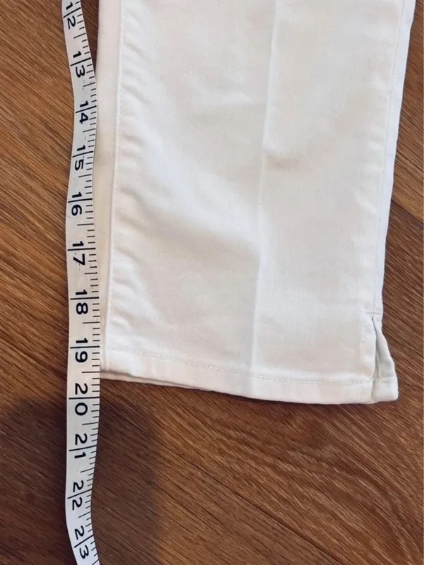 St John’s Bay white capri 5-pocket jeans mid-rise 4 - Image 6