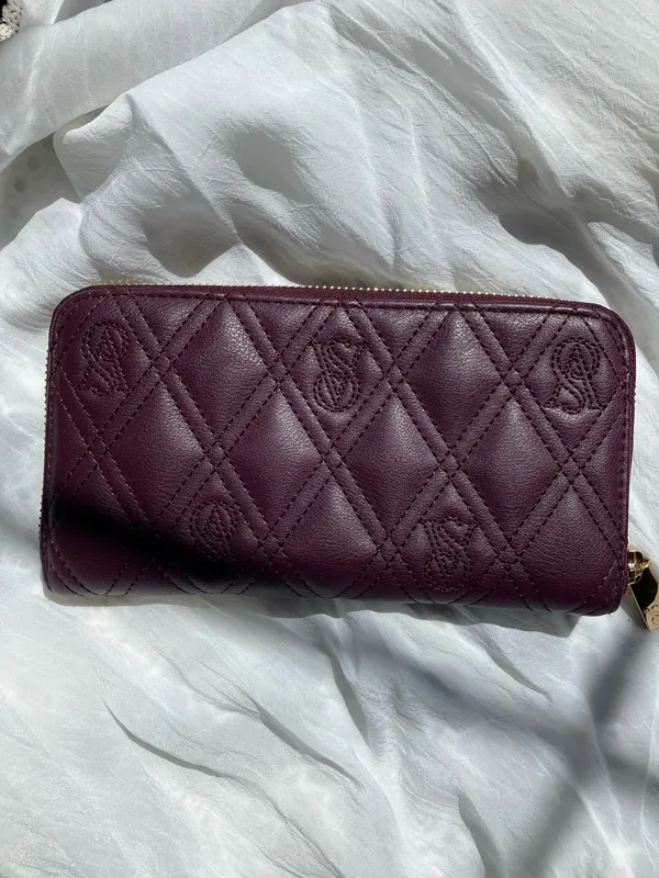 Victorias Secret quilted wallet - Image 3