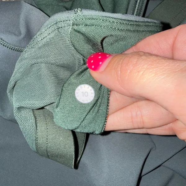 Lululemon Ebb to Street Tank Women 10 Dark Green Excellent High Neck Racerback - Image 3