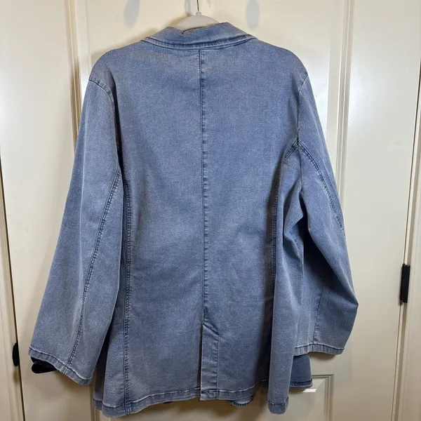 DG2 by Diane Gilman Women's Y2K Denim Light Blue Blazer Jacket Size 2X - Image 8