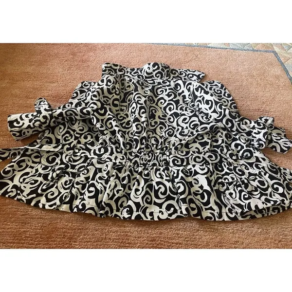 Luii byAnthropologie Black White Swirl Print Belted Short Trench Jacket Small - Image 4