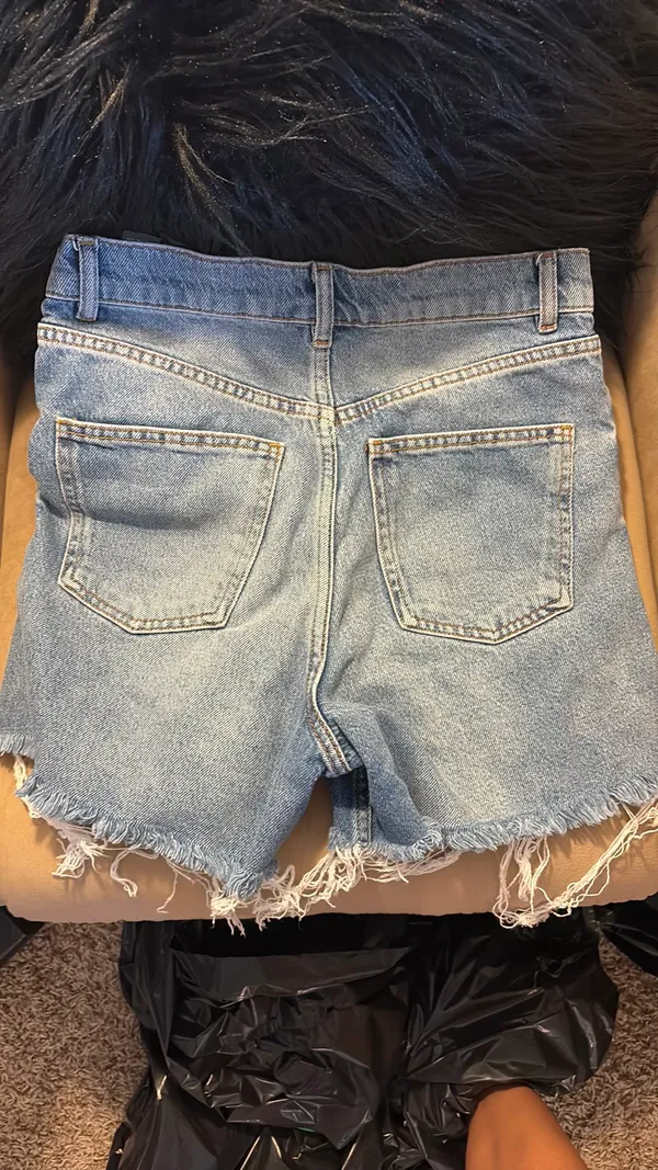High-Waisted Jean Shorts ZARA - Image 3