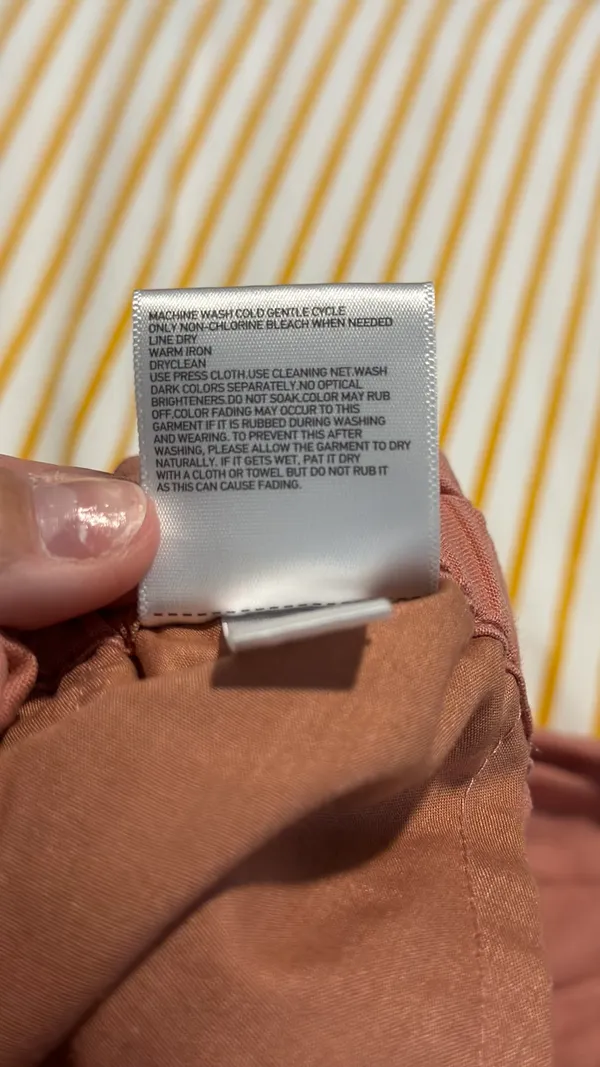 Uniqlo Short Pants - Image 3