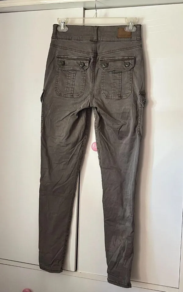 American Eagle Outfitters Cargo Skinny Jeans - Image 2