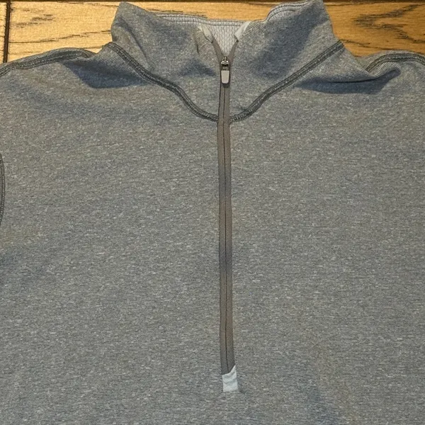 Womens‎ Patagonia Capilene 3 Midweight 1/4 Zip Pullover size Large grey stripe - Image 4