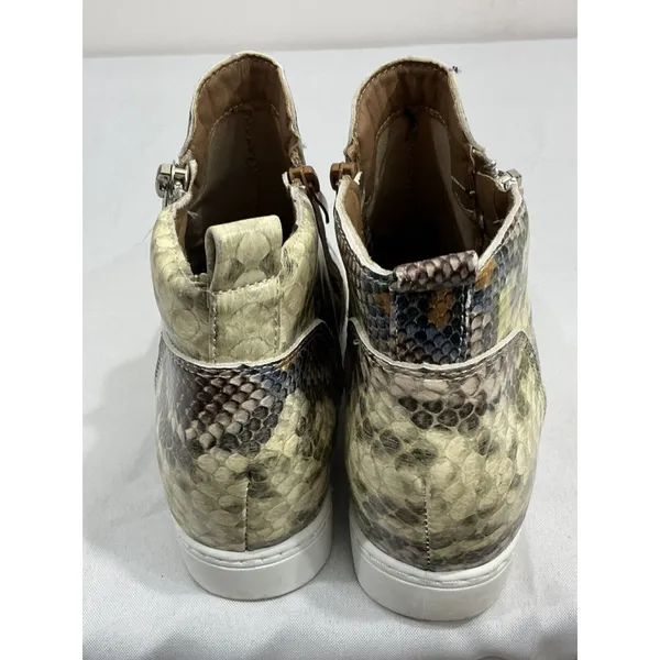 Womans Rouge Rose Snake Print Size 9 Hidden Wedge Sneaker Booties - Image 5