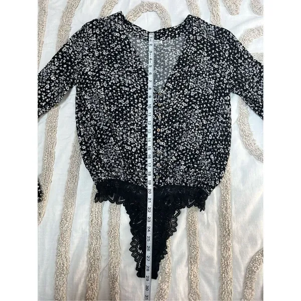 Intimately‎ Free People boho ruffle sleeve lace bodysuit size S BIN P - Image 9