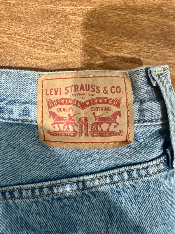 Levi’s Women’s Ribcage Jeans High-Rise Straight Leg Distressed Denim Ankle 31 - Image 3
