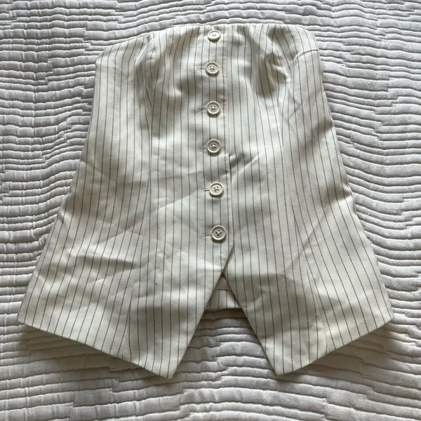 Abercrombie The Mara Tailored Button-Through Tube Top - Image 2