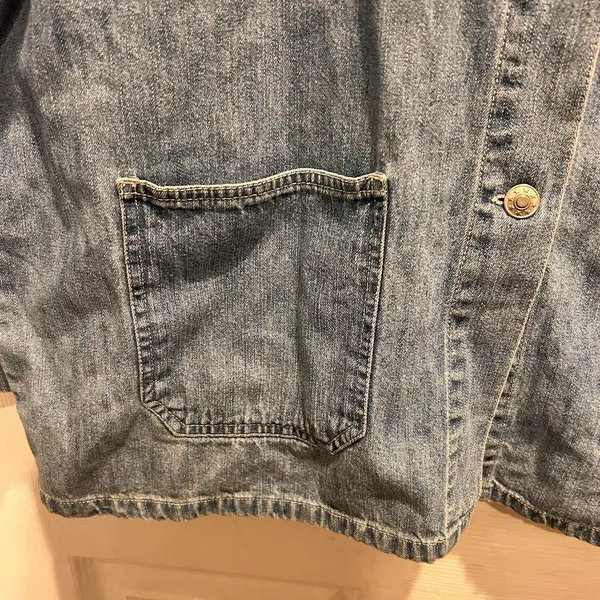 VTG Maurices Womens Large‎ Denim Chore Jacket Blue Cotton Button Front Shacket - Image 4