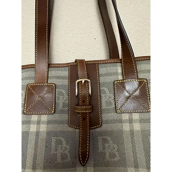 Vintage Dooney & Bourke Brown Tan Plaid Leather Trim Womens Purse Tote Bag - Image 3