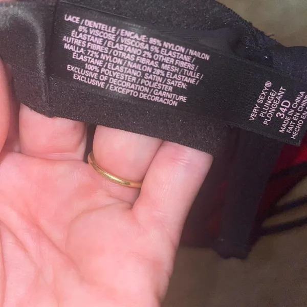Victoria secret very sexy plunge bra - Image 4