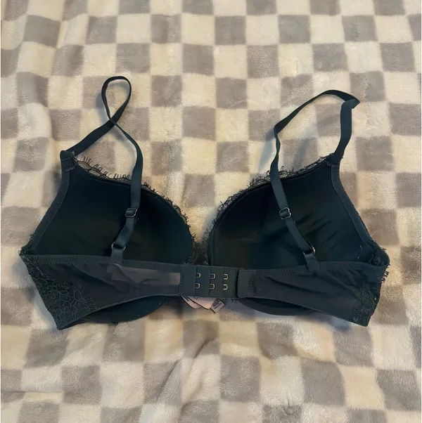 Victoria's Secret Bra - Image 2