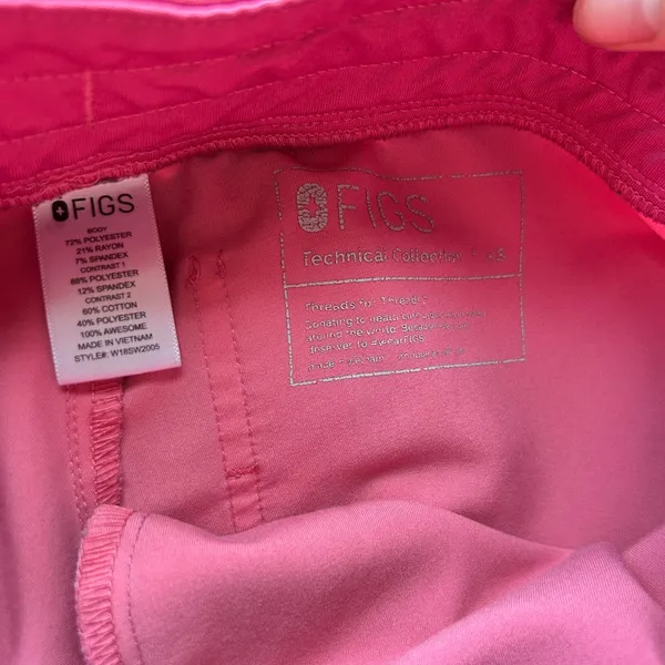 Figs scrubs - Image 2
