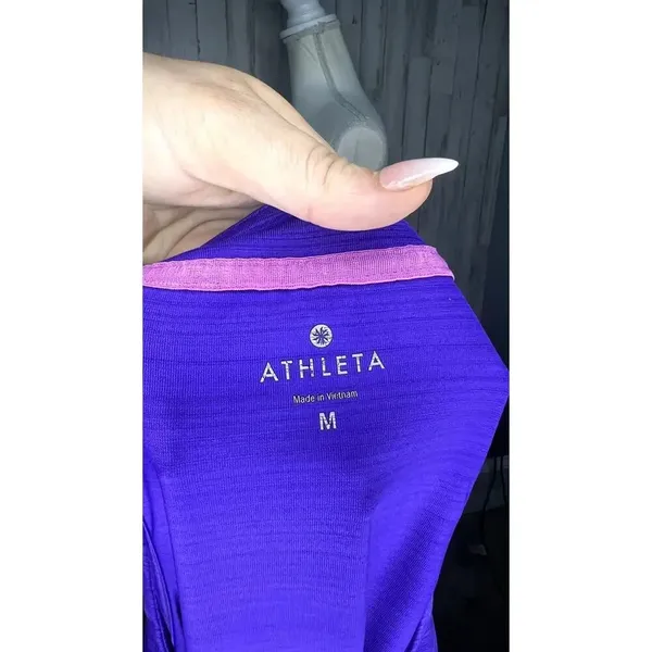 Athleta Women's Purple Run On‎ Tank Top Size Medium Sleeveless Lightweight - Image 6