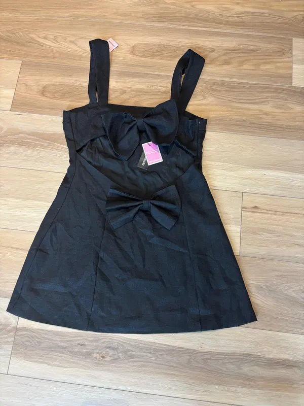 NWT PrettyLittleThing Black Bow Back Mini Dress US 10 - Image 2