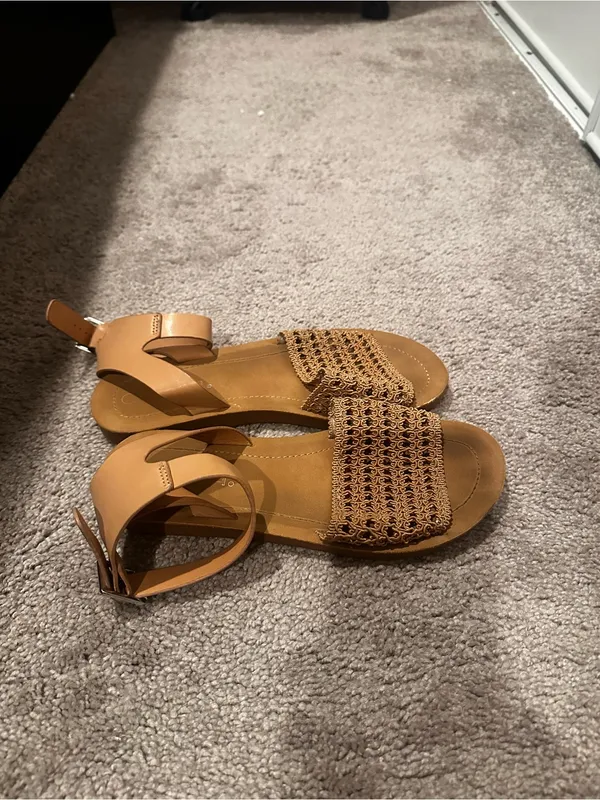Soda Tan Woven Strap Ankle Strap Sandals Size 7.5 - Image 2