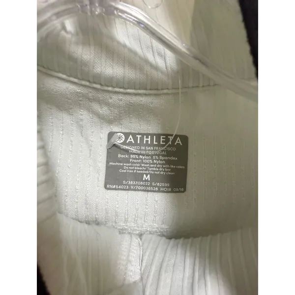 Athleta Insulated Flurry PrimaLoft Vest White Black M 383708 Quilted Hybrid - Image 9