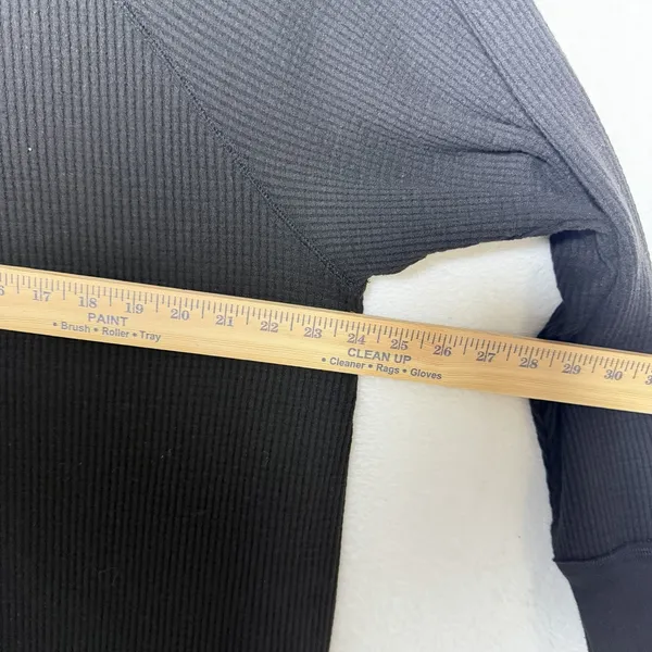Free People Black Thermal Long Sleeve Slit Back Shirt Women's size M - Image 8