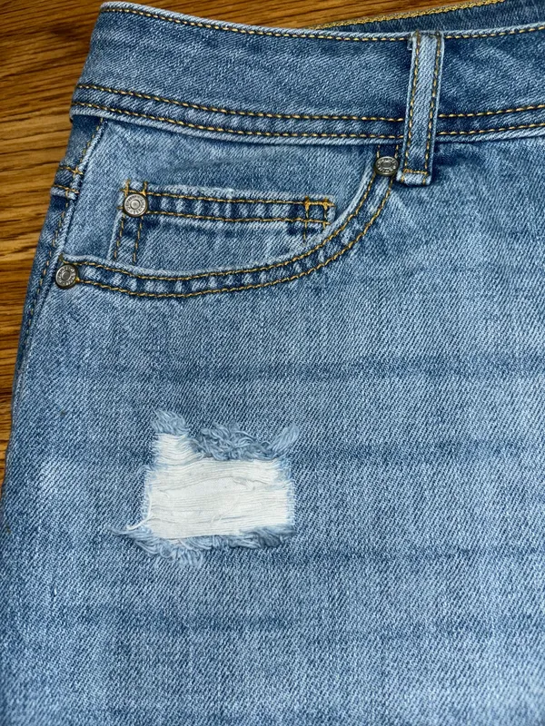 Cato est 1946 Denim Jean Skirt Raw Hem Patched Women's Size 12 Stretch Pockets - Image 4