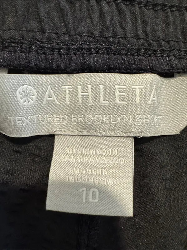 Athleta - Black textured Brooklyn Shorts- 10 - Image 5
