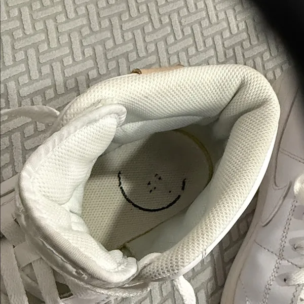 Nike Court Royale 2 Mid Top Triple White Sneakers size 9.5 - Image 9