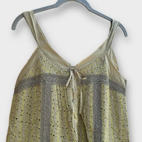 UO Lux Vintage Scandinavian Scalopped Eyelet Sleeveless Too - Image 2