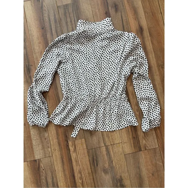 Sweet Rain White Button-Down Blouse with Black Heart Print - Image 3