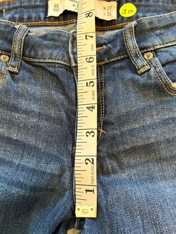 Abercrombie & Fitch Super Skinny Low rise Jeans Size 4R - Image 4