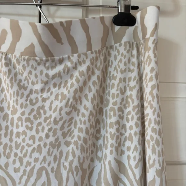 Chico’s Size 2 White‎ Tan Animal Print Maxi Skirt Slit Pull On Chicos Size Large - Image 11