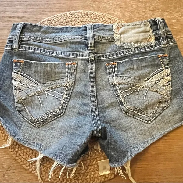 Unionbay Y2K shorts - Image 2