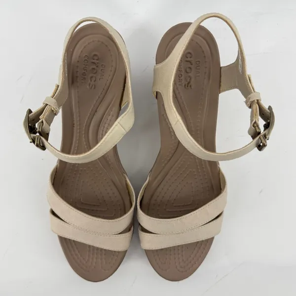 Crocs Leigh II Ankle Strap Wedge Sandal Beige Tan Women 10 Y2K Comfy Beach Vacay - Image 4