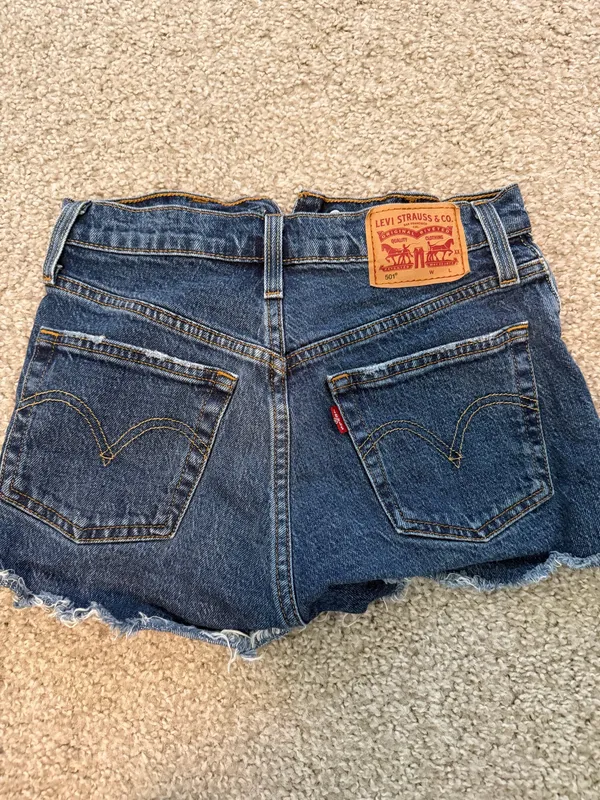 Levi’s 501 Shorts - Image 3