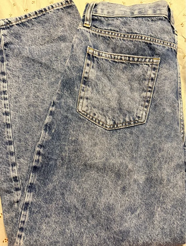 Gap Barrel High-Rise Jeans - Image 5